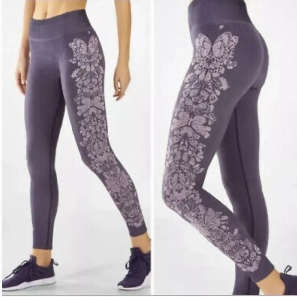 Fabletics Seamless Knit Butterfly High Waisted Leggings Gray Pink